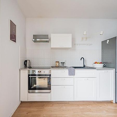 Polaka Apartment ~ Self Check-In 24 ~ Car Park ~Lift Breslavia Esterno foto