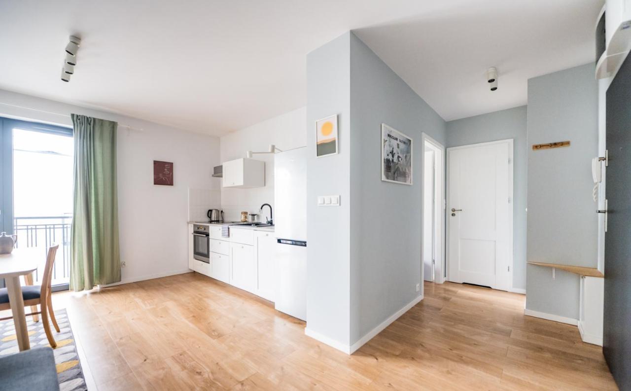 Polaka Apartment ~ Self Check-In 24 ~ Car Park ~Lift Breslavia Esterno foto