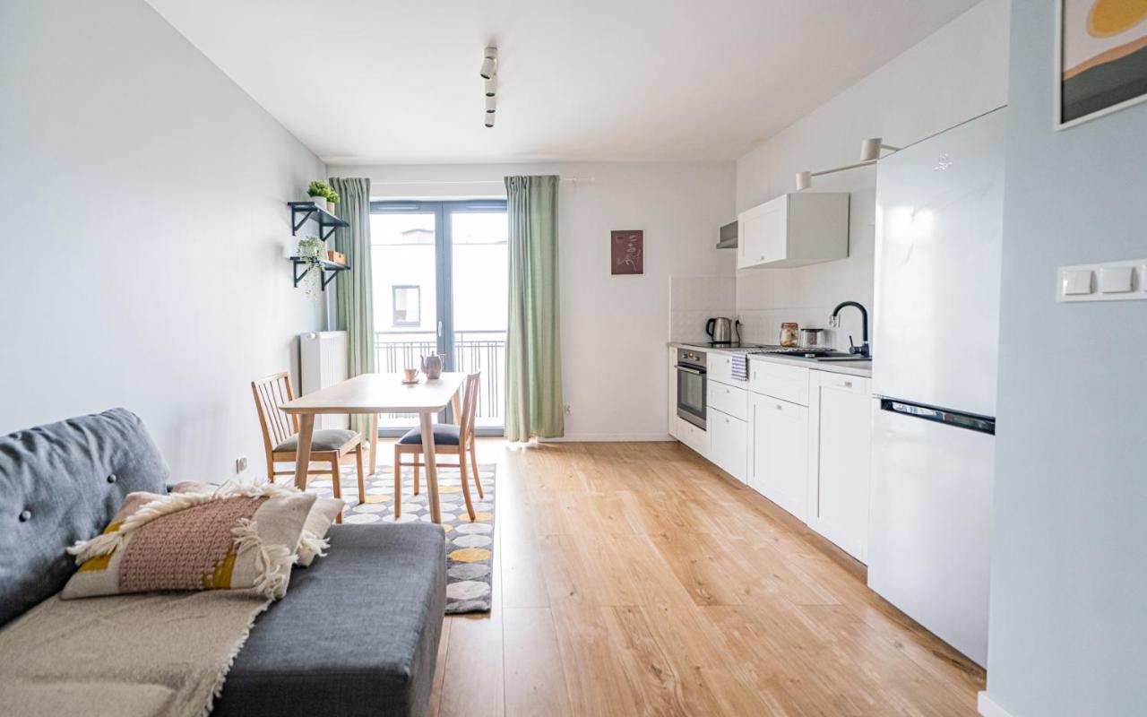 Polaka Apartment ~ Self Check-In 24 ~ Car Park ~Lift Breslavia Esterno foto