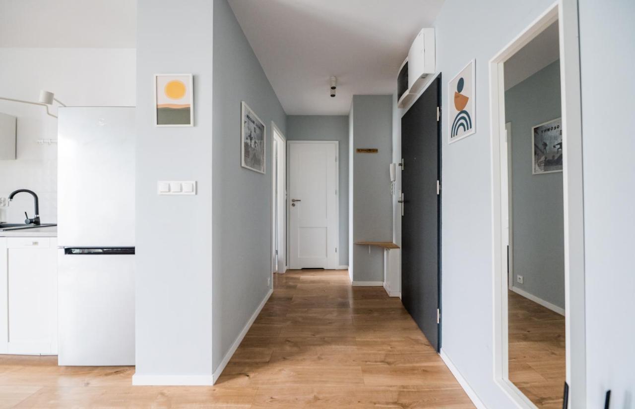 Polaka Apartment ~ Self Check-In 24 ~ Car Park ~Lift Breslavia Esterno foto