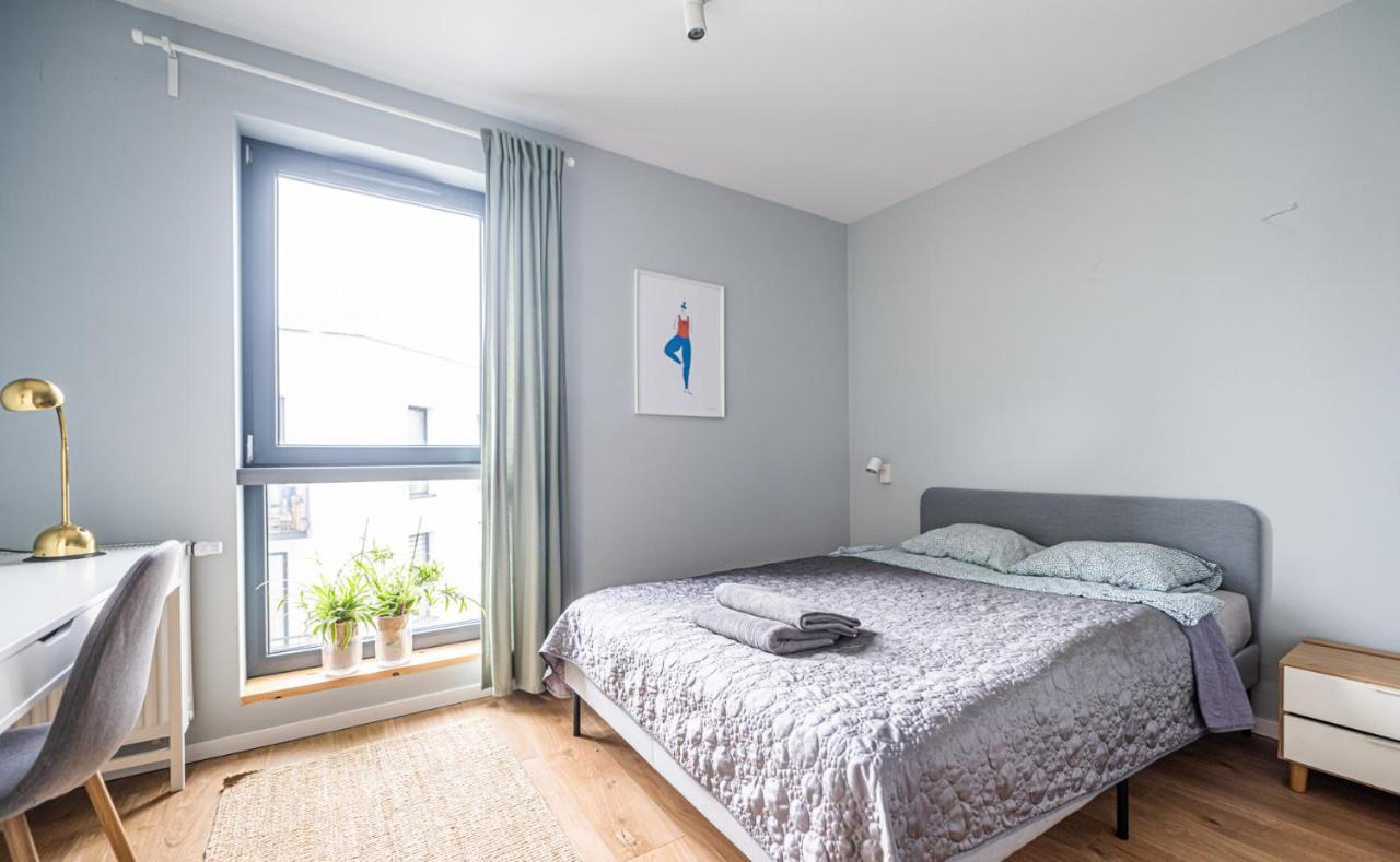 Polaka Apartment ~ Self Check-In 24 ~ Car Park ~Lift Breslavia Esterno foto